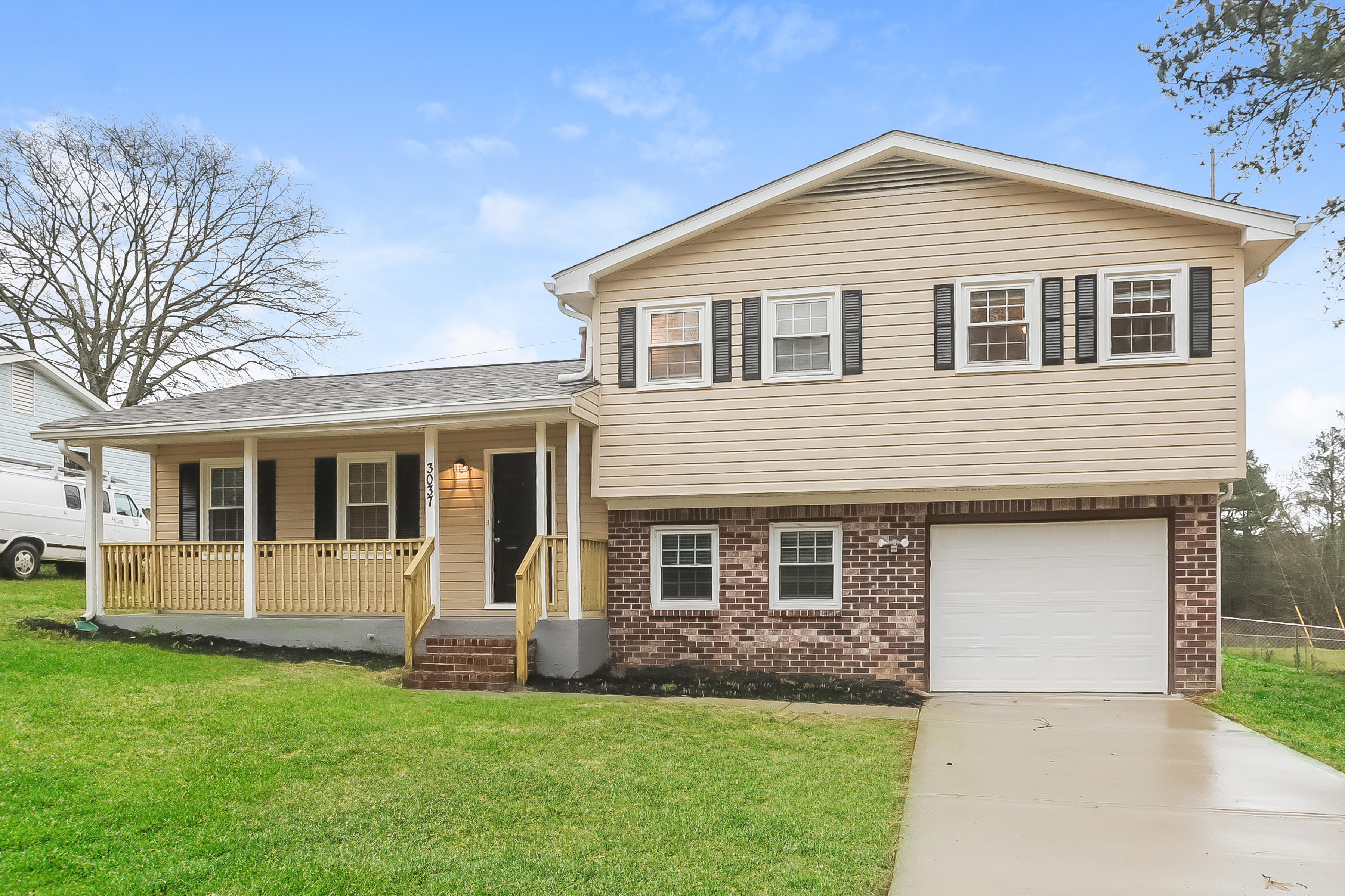 3037 Kathy Ln NW Conyers, GA 30012